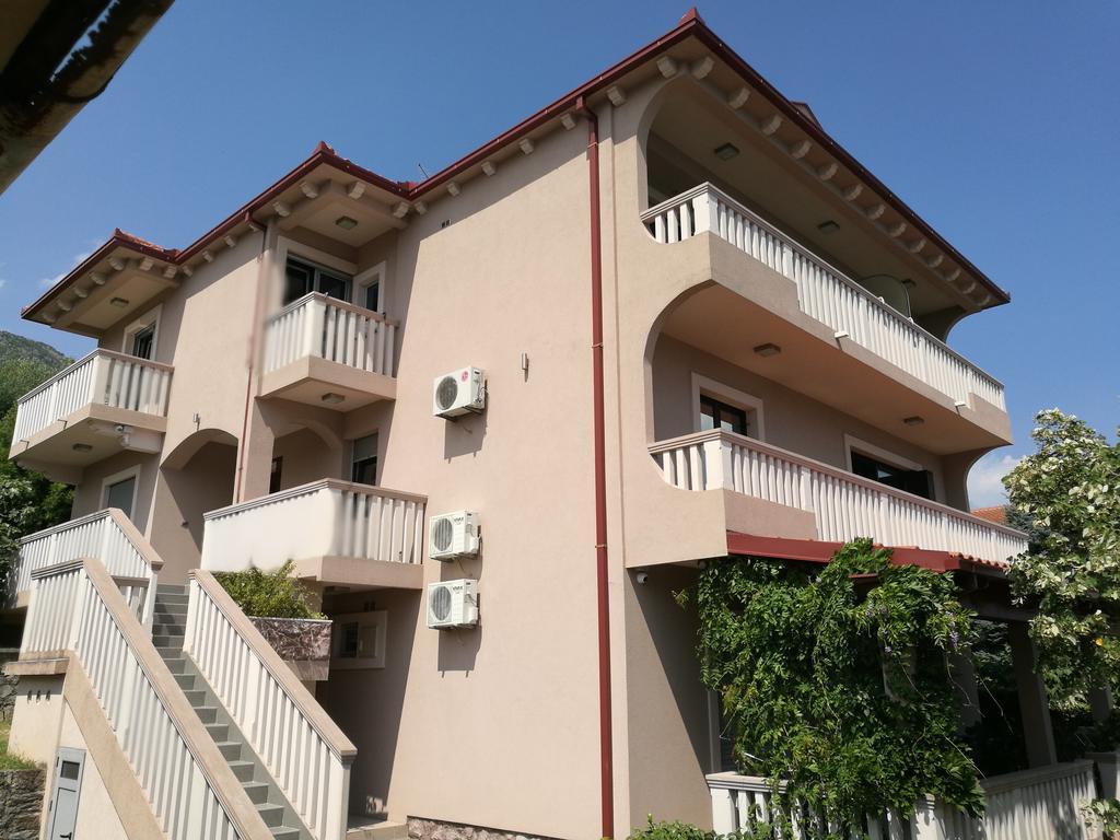 Vila Jadranka Apartments Herceg Novi Exterior photo